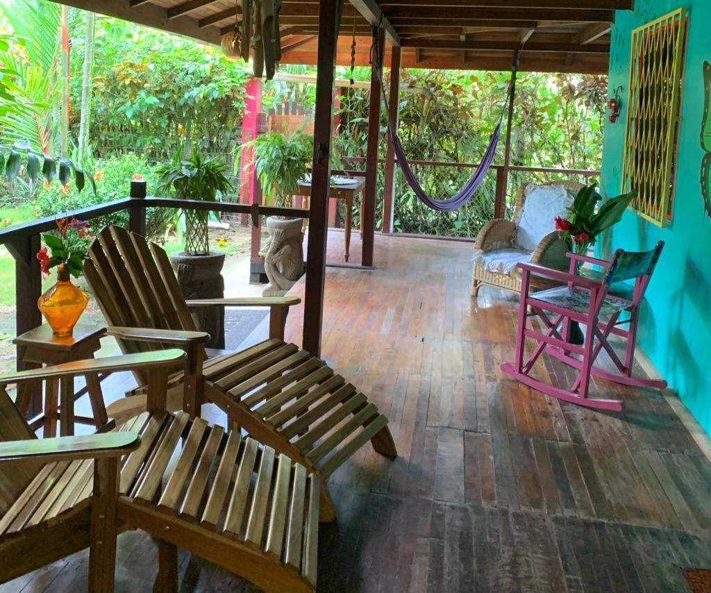 Casa Mambo Panzió Cahuita Kültér fotó